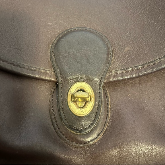 Vintage Coach Dark Brown Leather Crossbody Bag - Picture 3 of 13